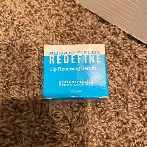 Lip renewing serum Rodan and Fields, brand new factory sealed